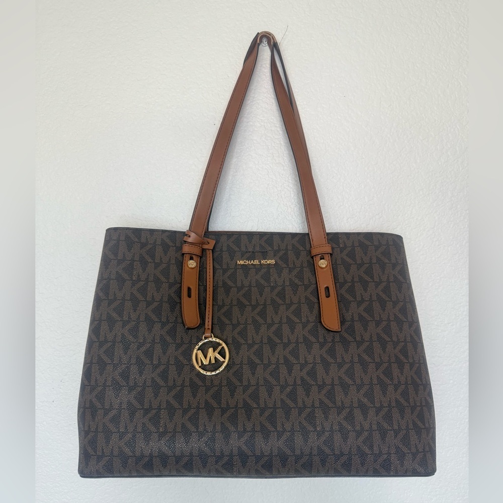 Michael Kors Mel Logo Tote Bag